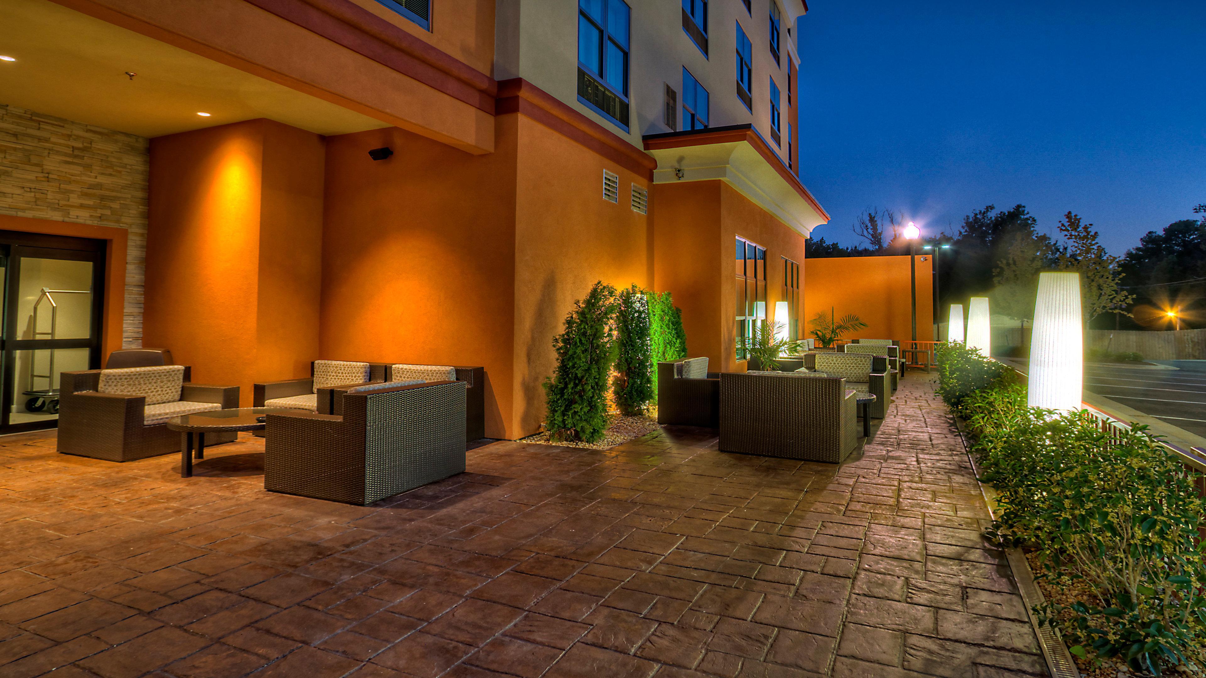Holiday Inn & Suites Tupelo North By Ihg Ngoại thất bức ảnh